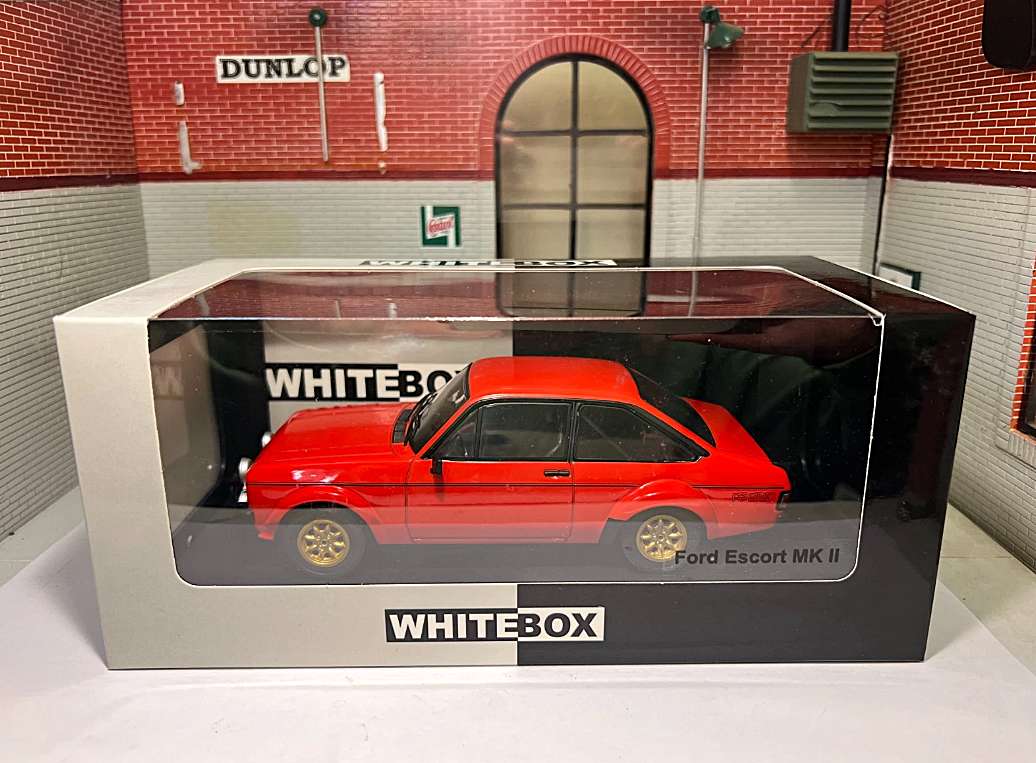 Ford 1975 Escort Mk2 RS2000 124223 Whitebox 1:24