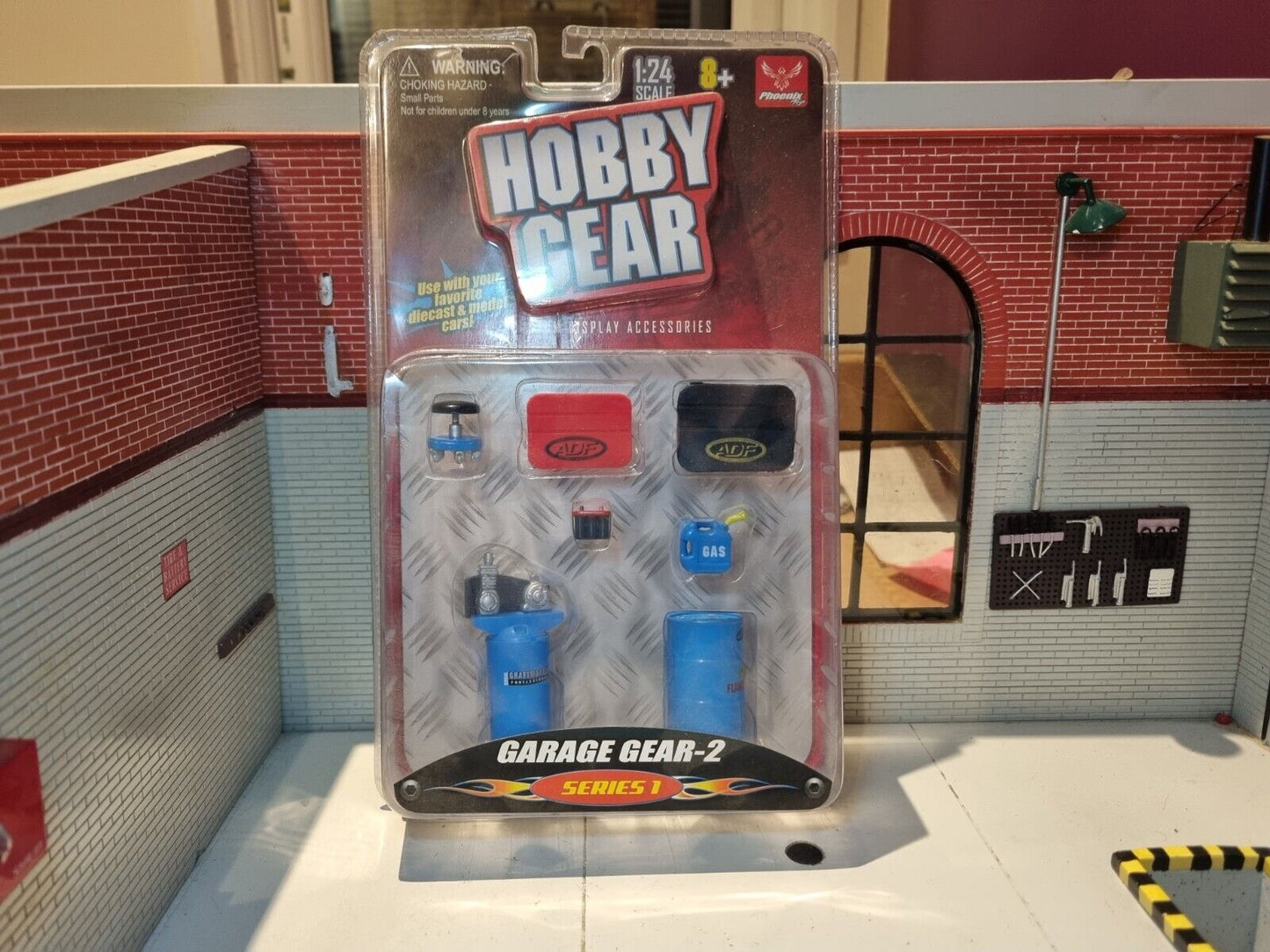 Équipement de garage Ensemble de diorama moderne 16055 Hobbygear 1:24