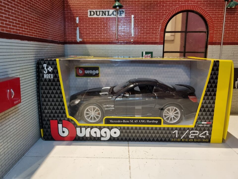 Mercedes SL65 AMG Hardtop 21066 Bburago 1:24
