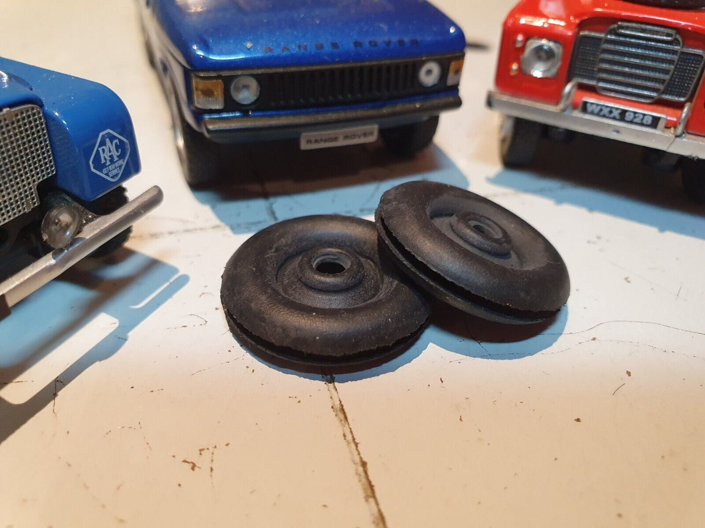 Rubber Grommets (Wiper Motor Loom and more) 233244 x2