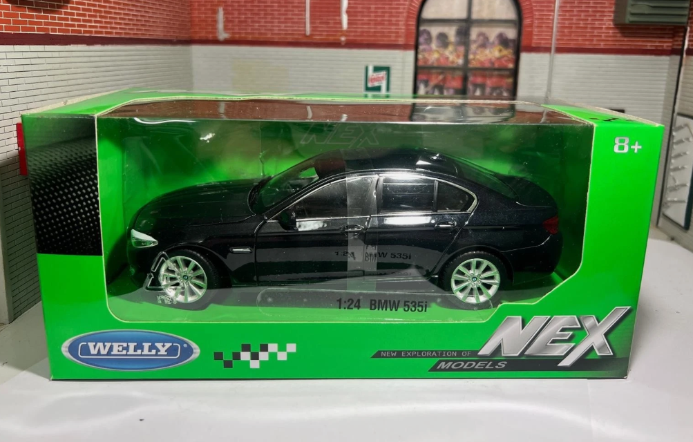 BMW Série 5 535i F10 Berline 24026 Welly 1:24