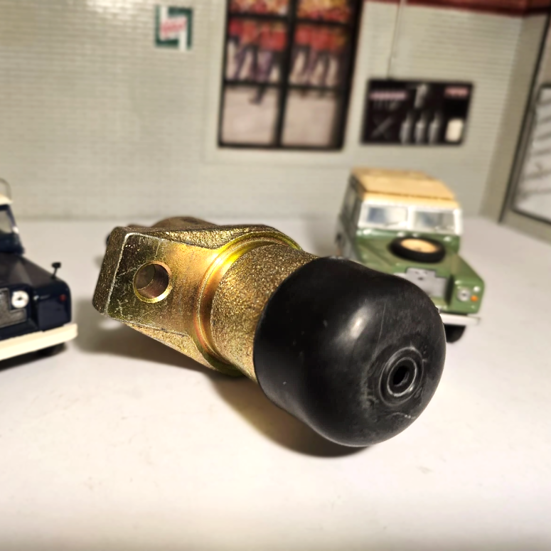 Land Rover Series 2 2a New Quality Clutch Slave Cylinder 266694