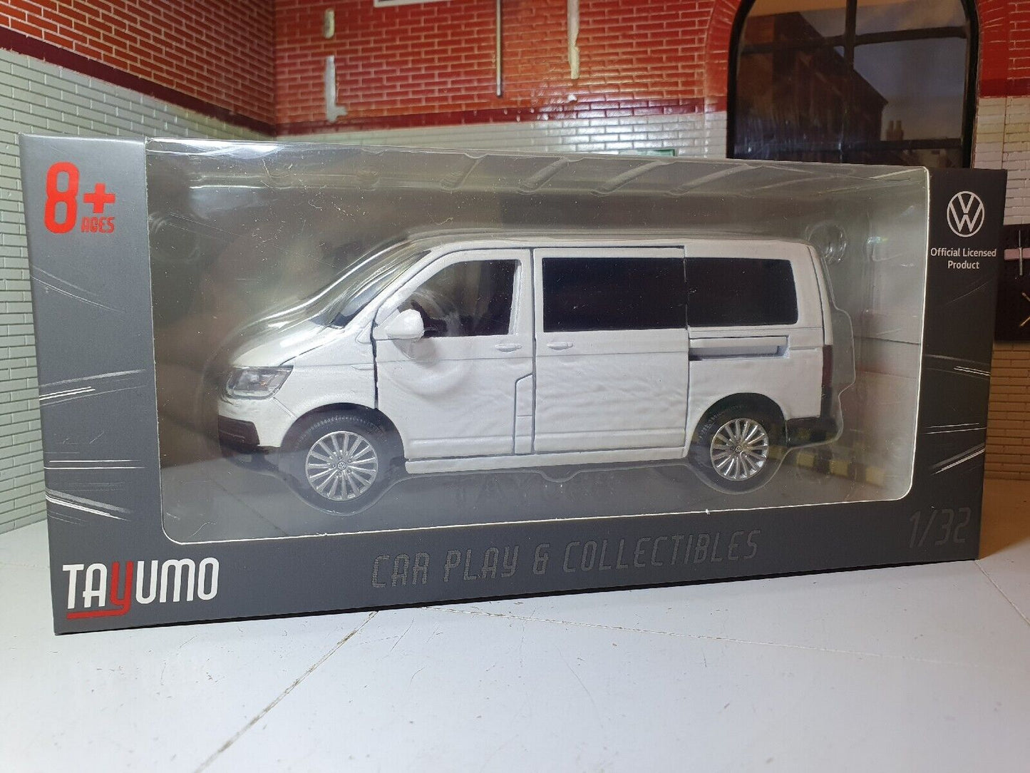 Volkswagen 2016 T6 Transporter Multivan 32135023 Tayumo 1:32