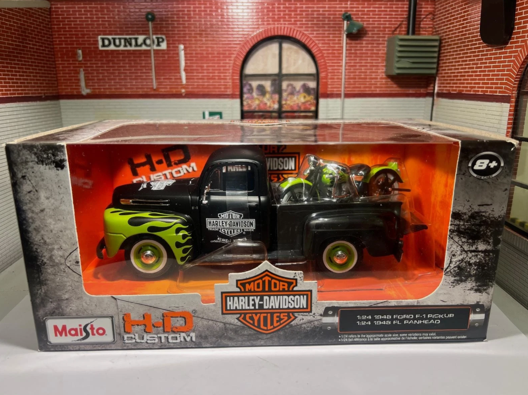 Ford 1948 F1 Pickup & Harley Davidson FL Panhead Motorbike Maisto 32171 1:24