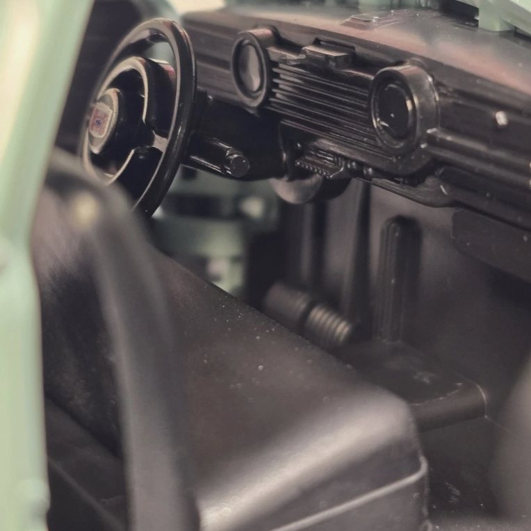 Chevrolet 1948 Aerosedan Fleetline 32921 Maisto 1:25