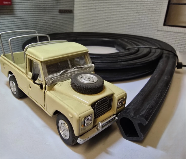 Land Rover Series 2 2a 3 Defender 90 110 Truck Cab Rear Seals 1958-1990