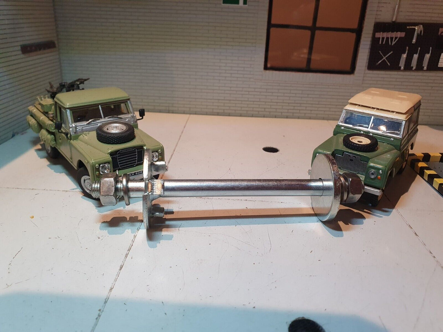 Land Rover Series 1 2 2a 3 SWB 88 Hard Top Mounting Stud & Nuts 338741