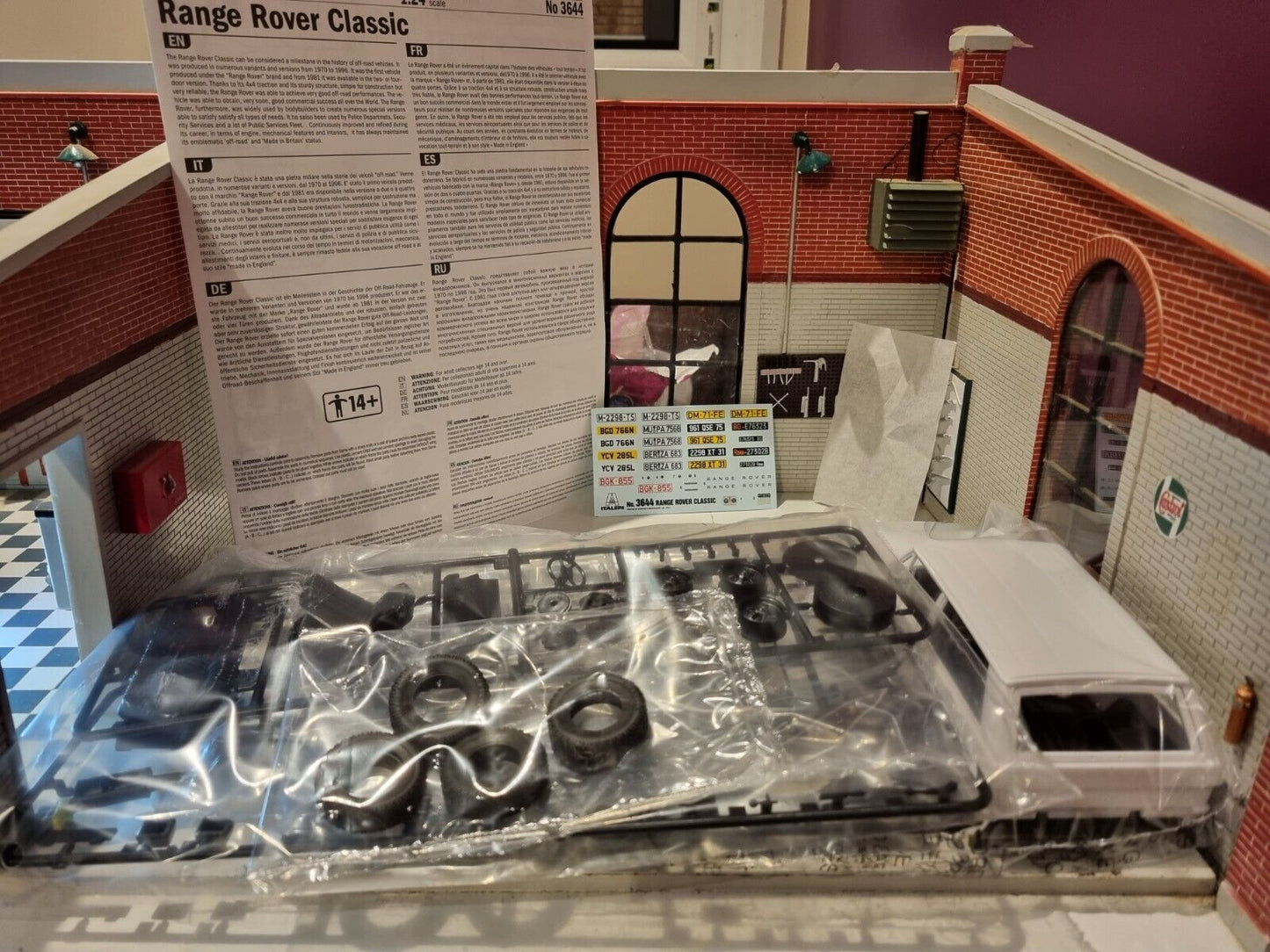 Range Rover Classic LHD/RHD 3644 Italeri Model KIT 1:24