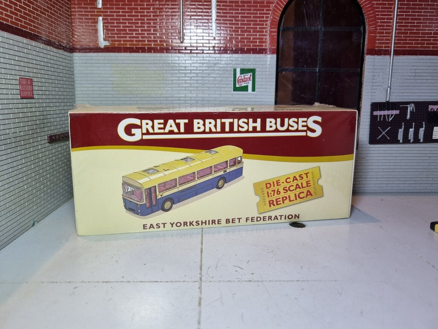 Leyland Leopard East Yorkshire Bus Coach Atlas 1:72