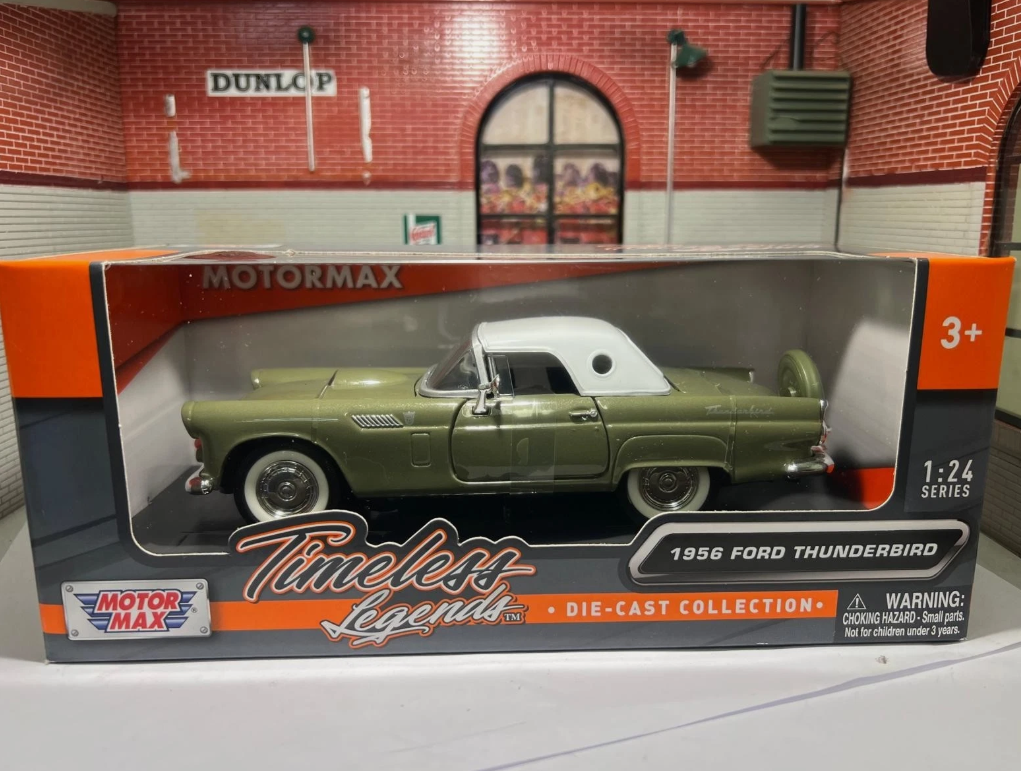 Ford 1956 Thunderbird Coupe Hard Top Motormax 73312 1:24