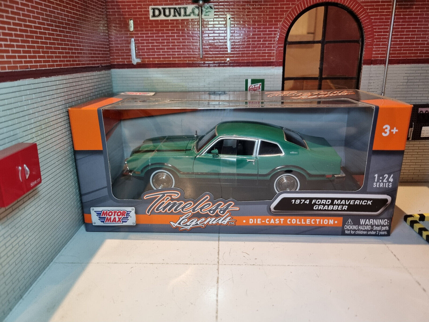 Ford 1974 Maverick Grabber 73332 Motormax 1:24