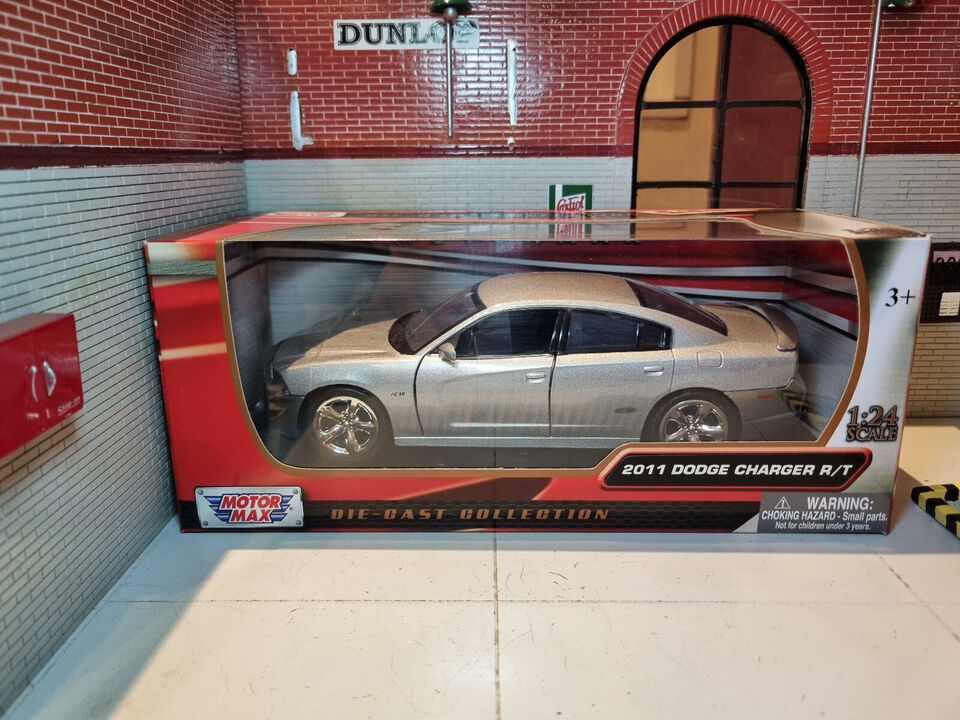 Dodge 2011 Charger R/T 73354 Motormax 1:24