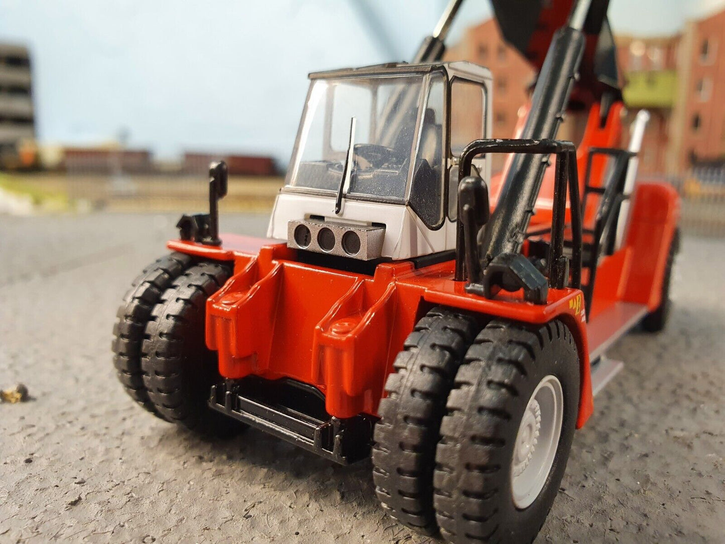 Stobart Konecranes Reach Stacker Truck 76KRS005 Oxford moulé sous pression 1:76