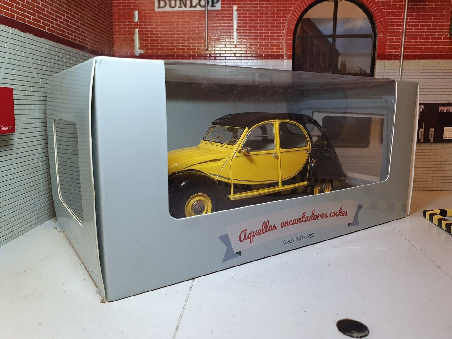 Citroen 1982 Charleston 2CV 814052 Altaya 1:24