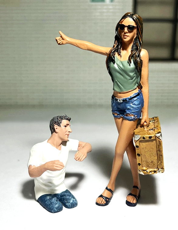 Hitchhiker Set of 2 Figurines AD-23996 American Diorama 1:24