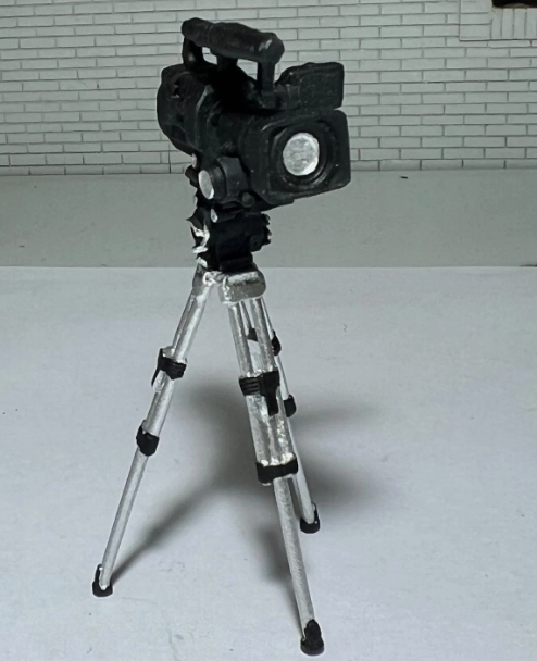 "On Air" Camera Operator AD-24405 American Diorama 1:24