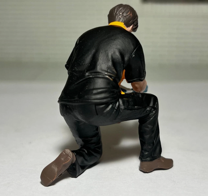 Wheel Cleaning AD-24601 American Diorama 1:24