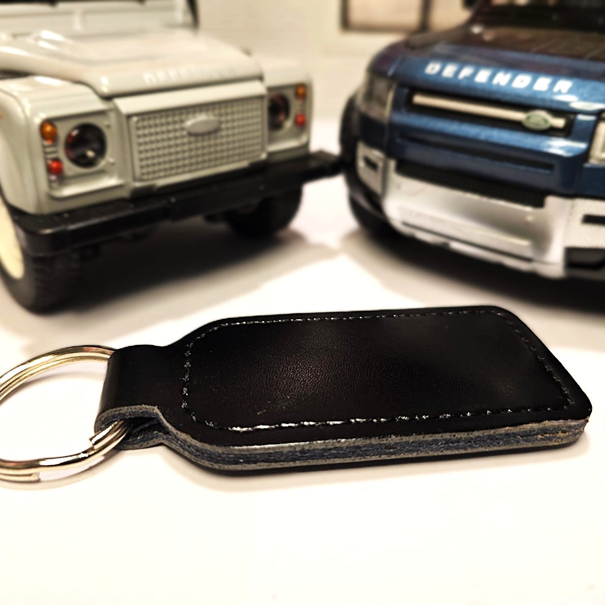 Land Rover Defender 110 Enamel Leather Key Ring