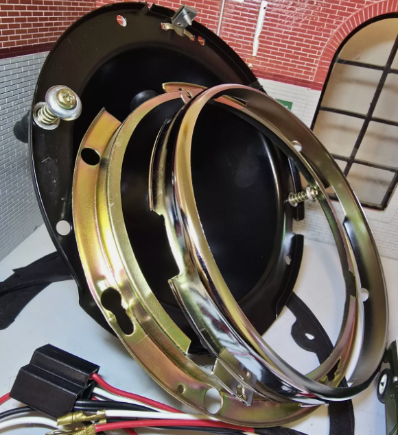 Land Rover Series 2a & 3 Steel Headlight Bowl & Fittings 261995 274337