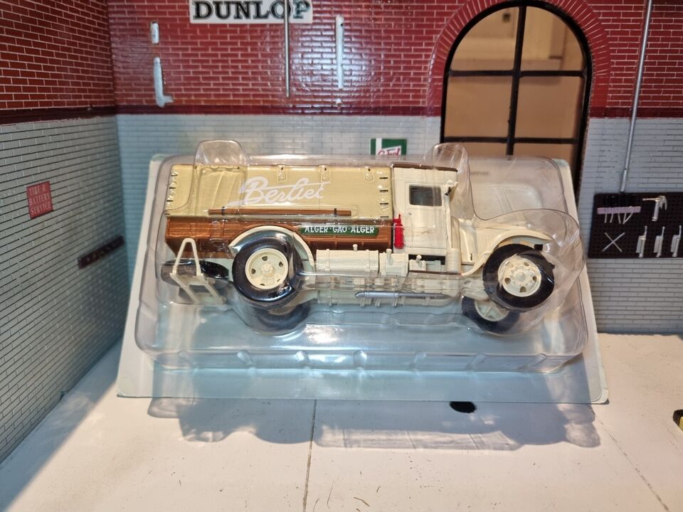 Berliet 1932 Truck Canvas Tilt Diesel Gvl 28 Telonato 1:43