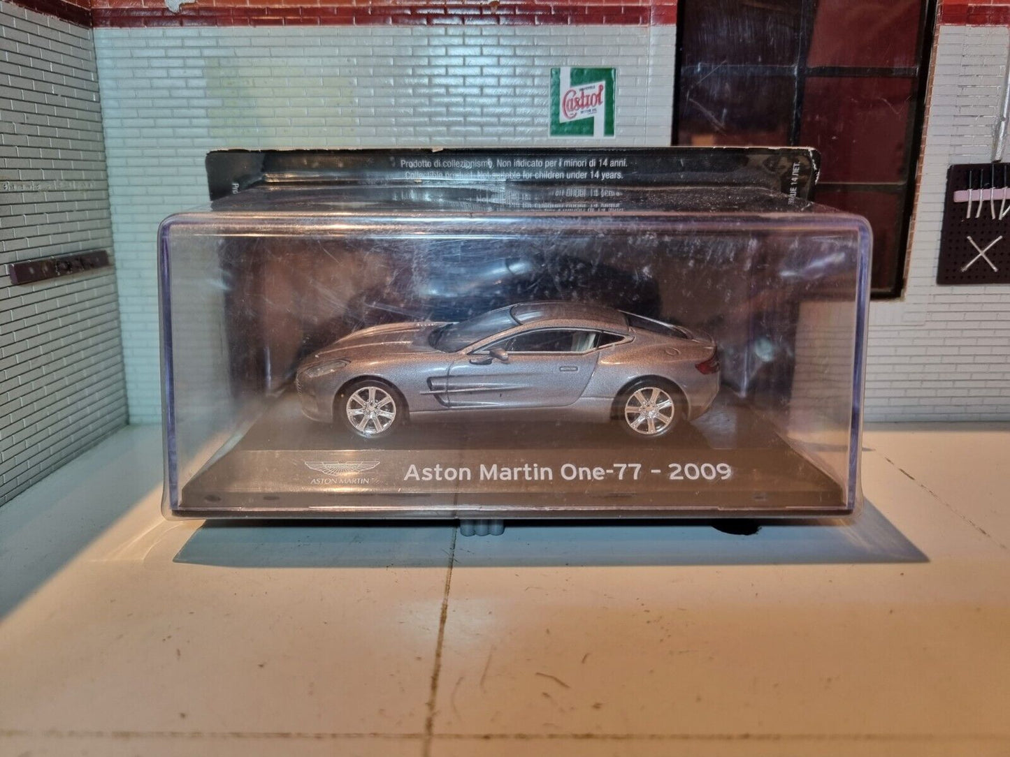 Aston Martin 2009 One-77 1:43