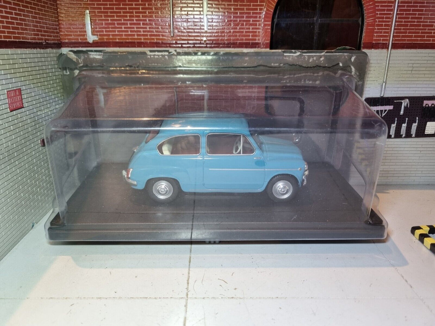 Fiat 1955 600 Ex Magazine 1:24