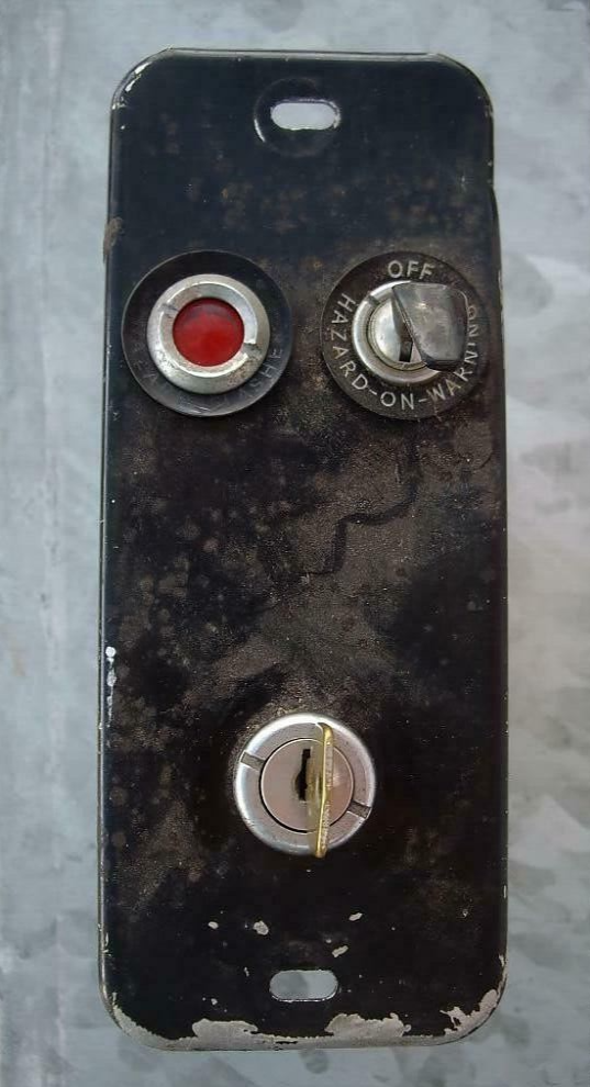 Land Rover Series 2a Hazard On/Off Switch Tag 559235 NADA USA Spec