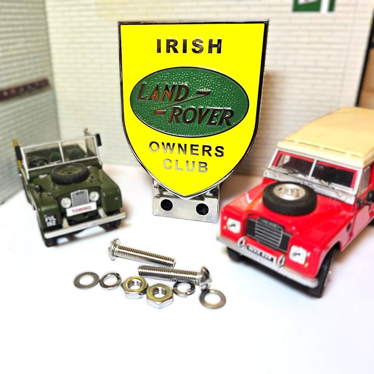 Land Rover Irish Owners Club Grill Badge With Stainless Fixings