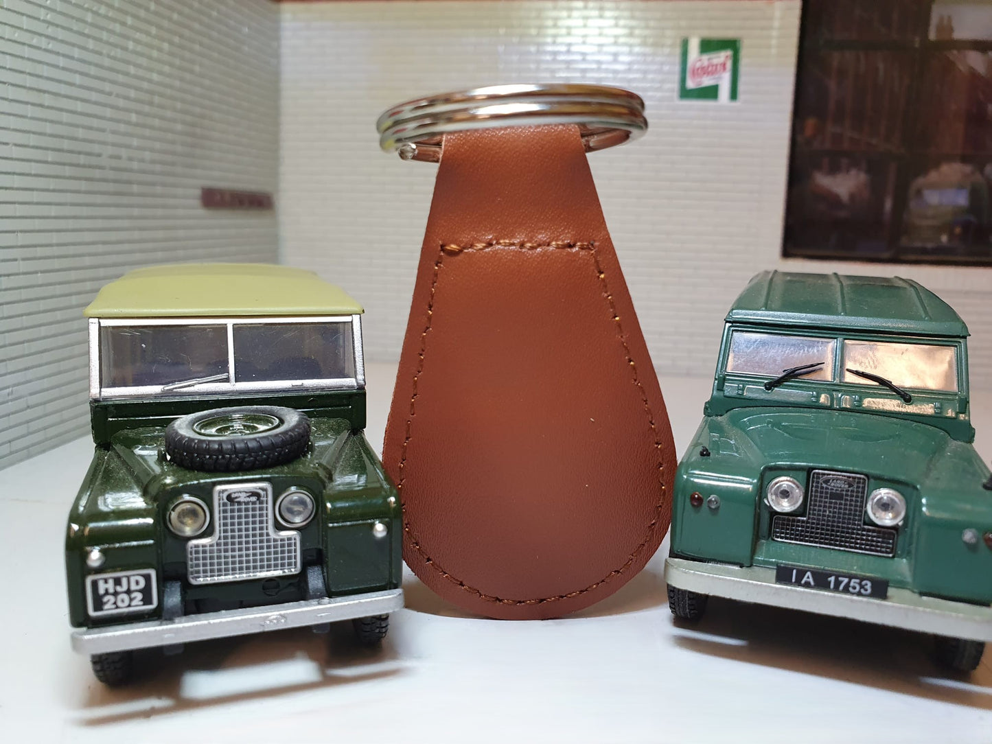 Land Rover Quality Enamel Brown Leather Key Ring