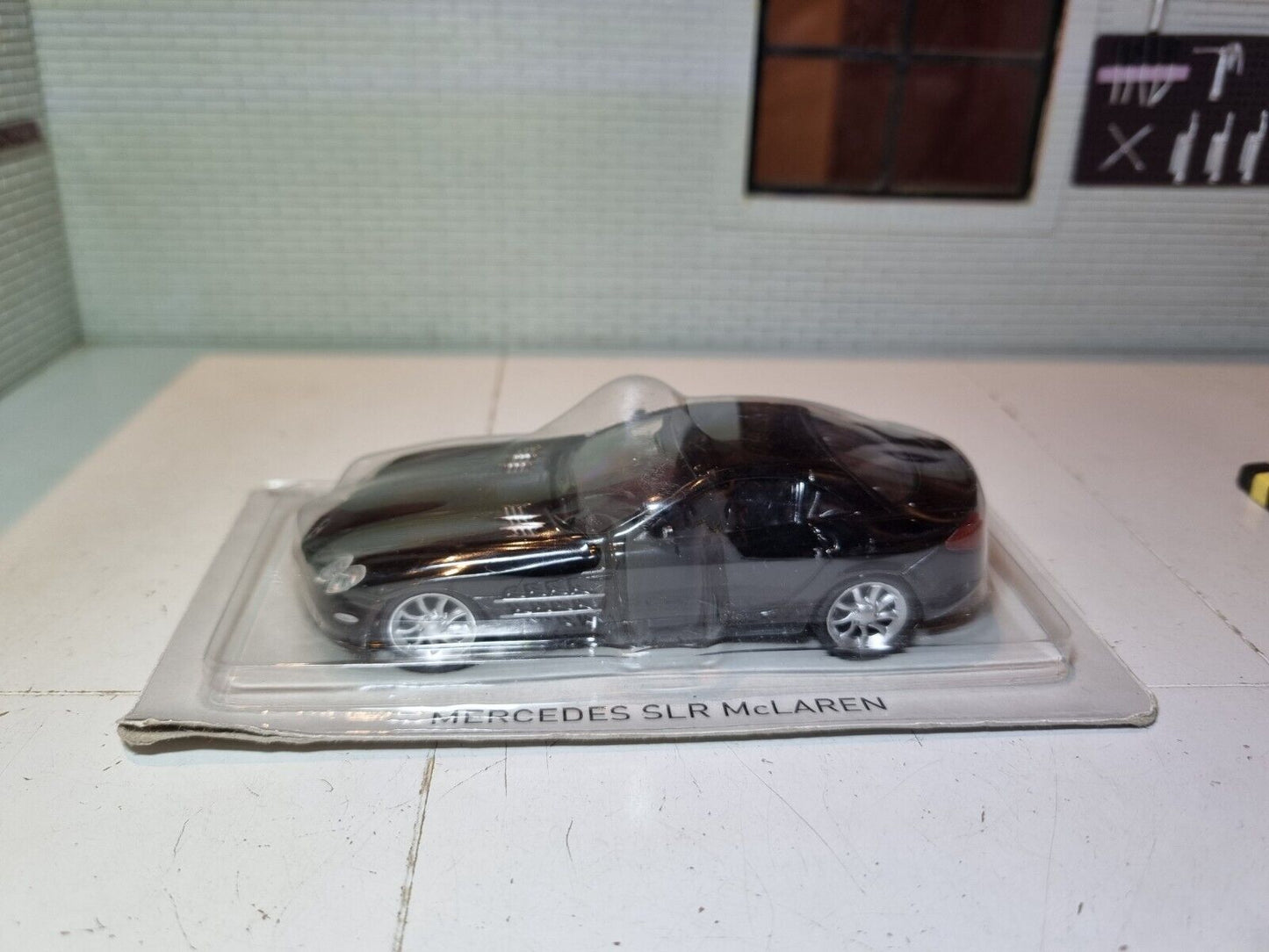 Mercedes McLaren SLR 1:43