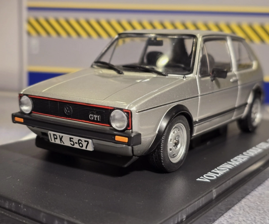 Volkswagen 1976 Golf Mk1 Ex-Magazine 1:24