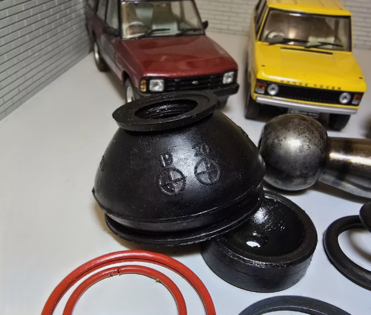 Drop Arm Ball Joint Kit RBG000010