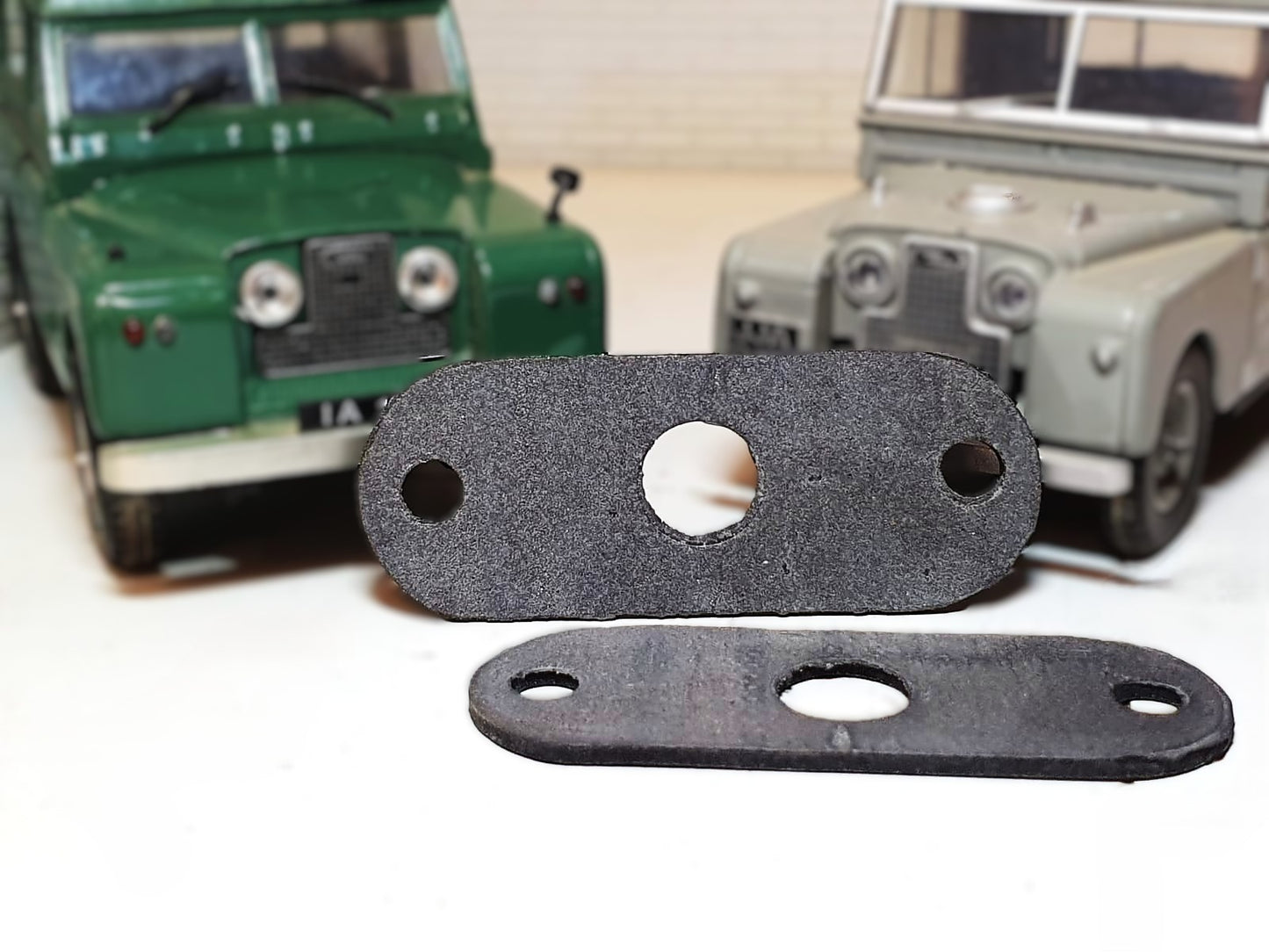 Land Rover Series Lucas FW2 Wiper Motor Rubber Windscreen Seal Escutcheon x2 (choice of type)