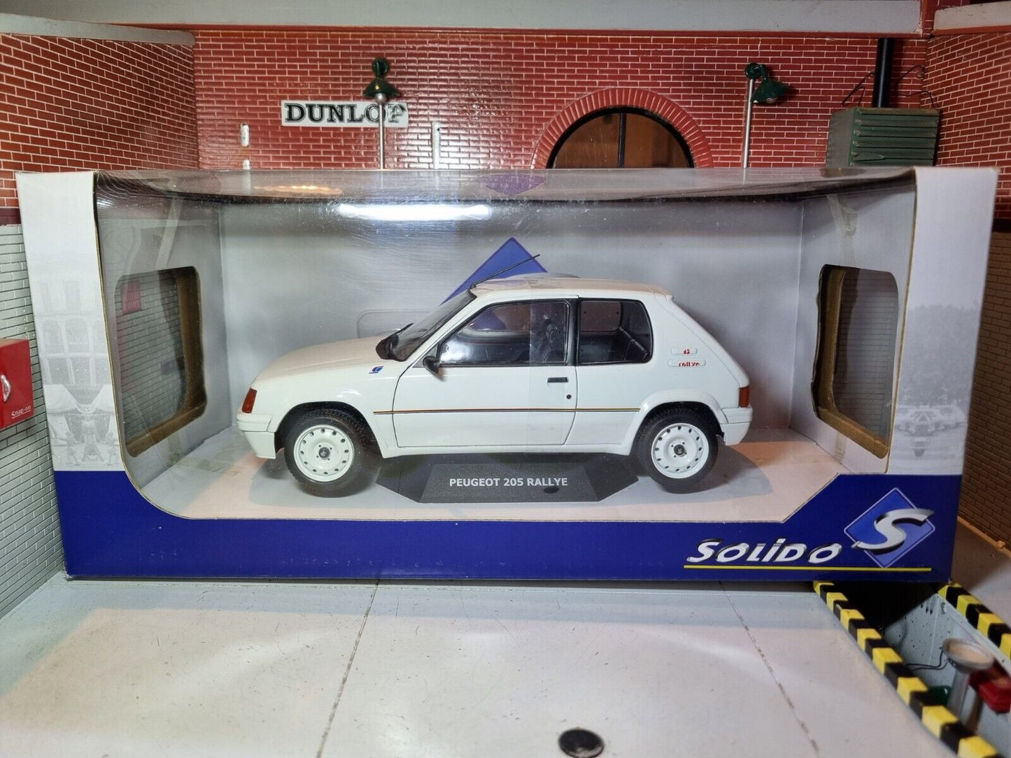 Peugeot Mk1 1988 205 Rallye S1801701 Solido 1:18