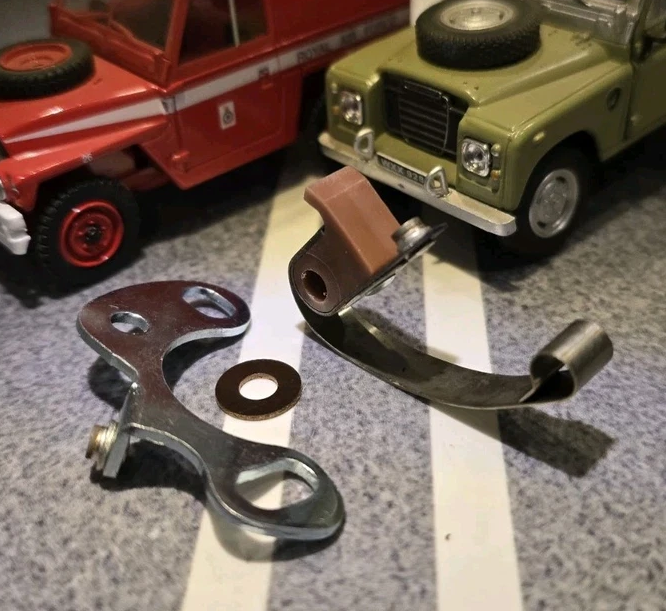 Land Rover Series 2a, 3 Lightweight FFR 24v Ignition Points Contact Set RTC6622