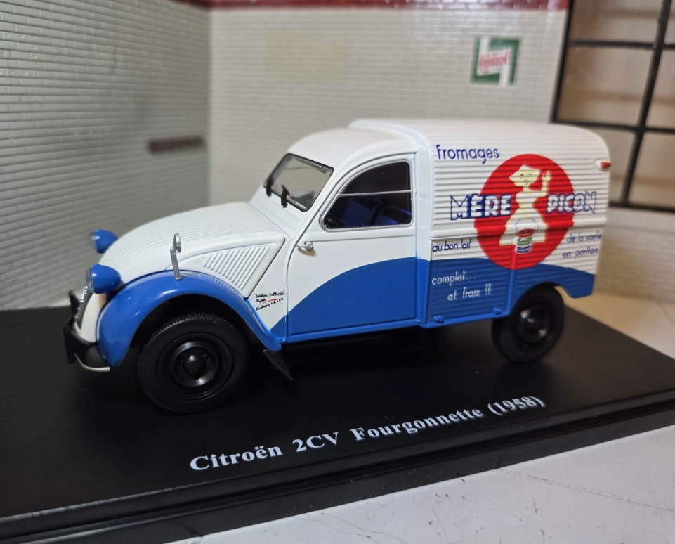 Citroën 2CV Fourgonnette 1958 – Publicité Mère Picon – Hachette 1/24 – Miniature Métal – 24P04