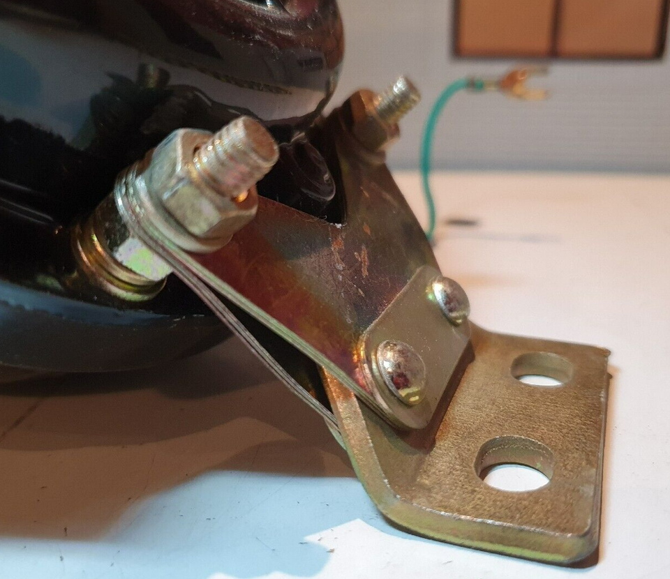 Lucas Snail Windtone Horn WT618 Support de montage à ressort