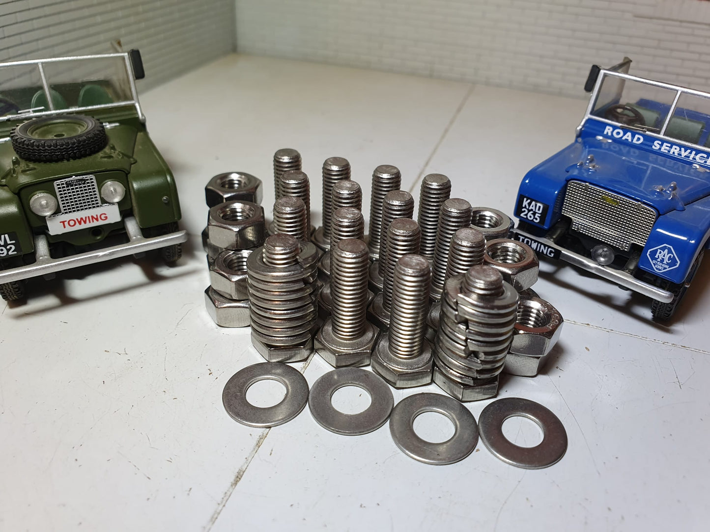 Land Rover Series 1 80" Door Hinge Stainless Fixing Set