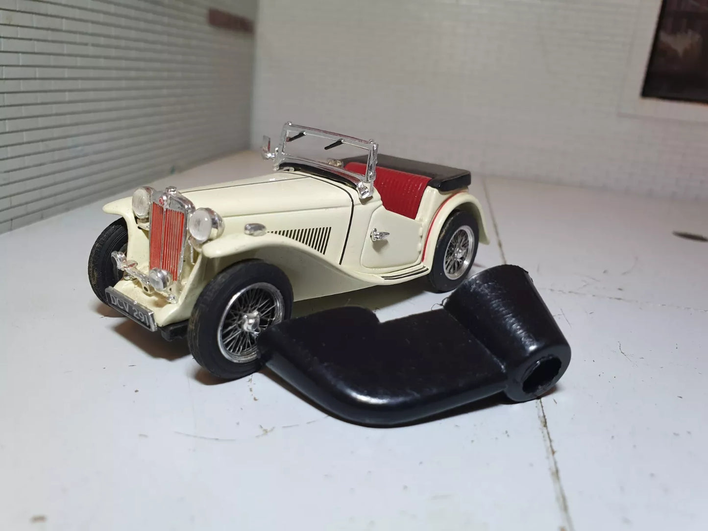 Trafficator Turn Signal Handles 11K9308 / 27H5511 (Black or Cream)