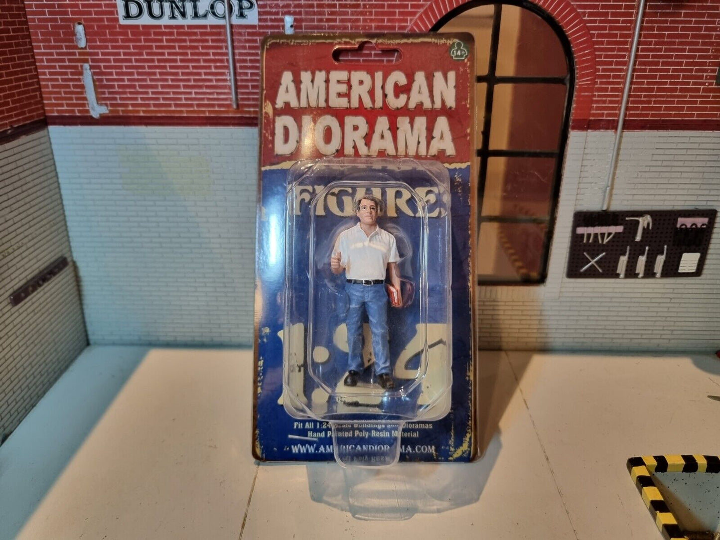 Manager "Tim" AD-77493 American Diorama 1:24