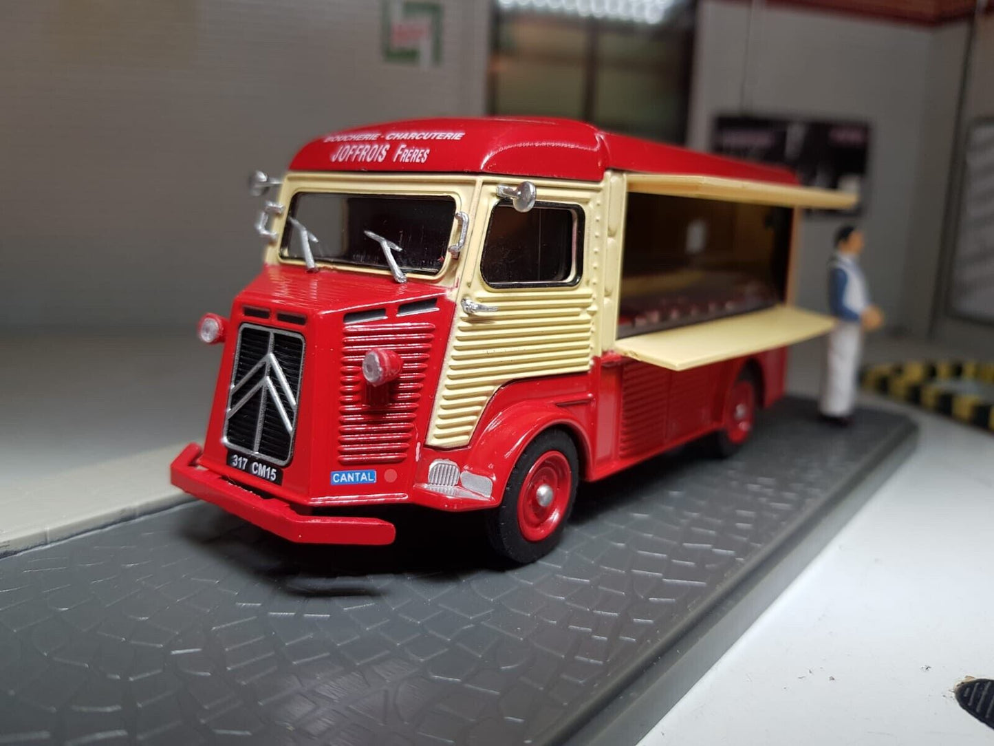 Citroen H Type Model Butchers Van Atlas 1:43