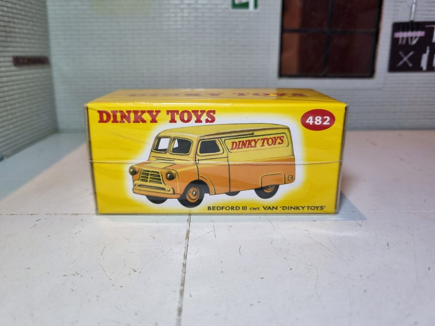 Bedford 10 CWT #482 Dinky