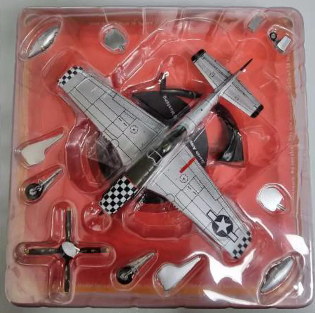 Mustang P-51D 1944 WW2 USAF Plane 1:72