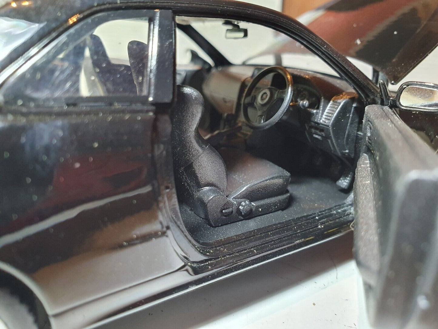 Nissan Skyline R34 GT-R 24108 Welly 1:24