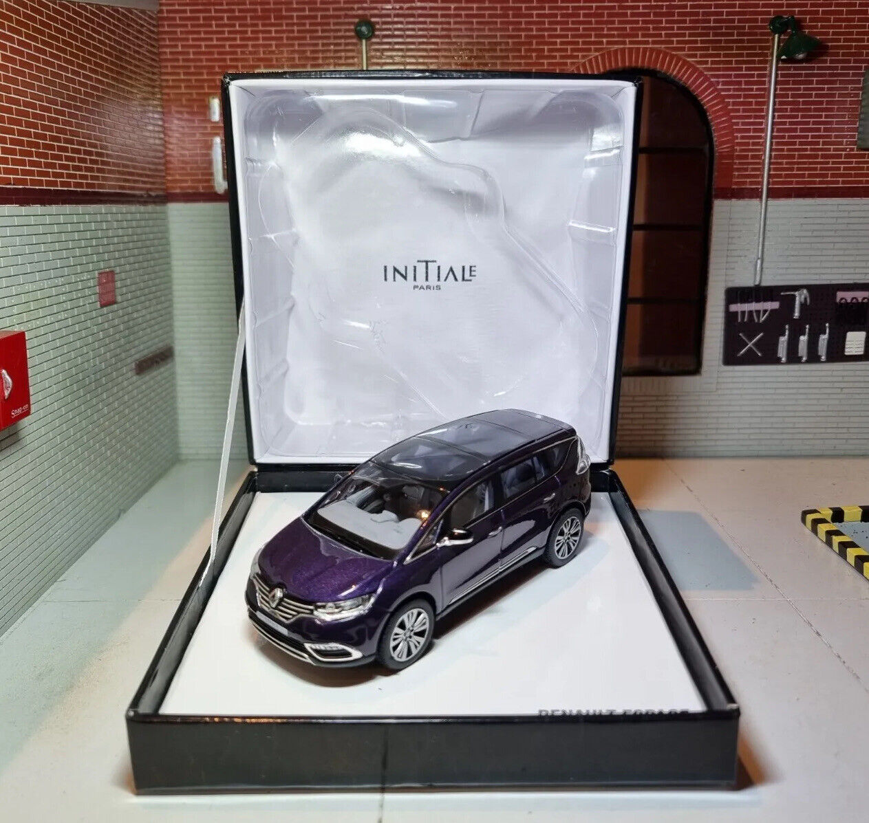 Coffret de 3 véhicules Renault Assistance Espace - Laguna - Clio Coffret de 3 véhicules Renault Assistance Espace - Laguna - Clio