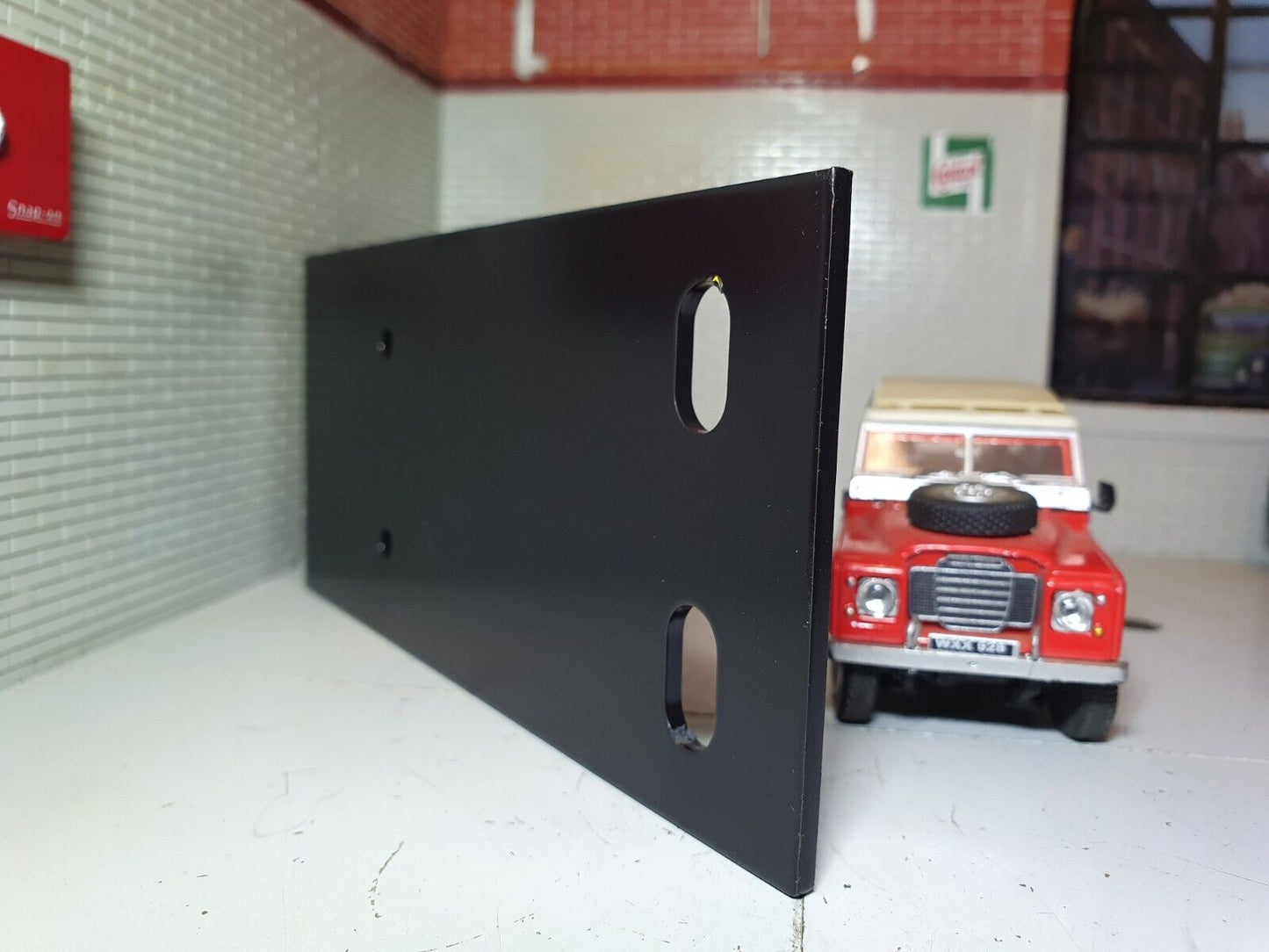 Land Rover Series 3 109 110 Defender Station Wagon Seatbelt Bracket 395249