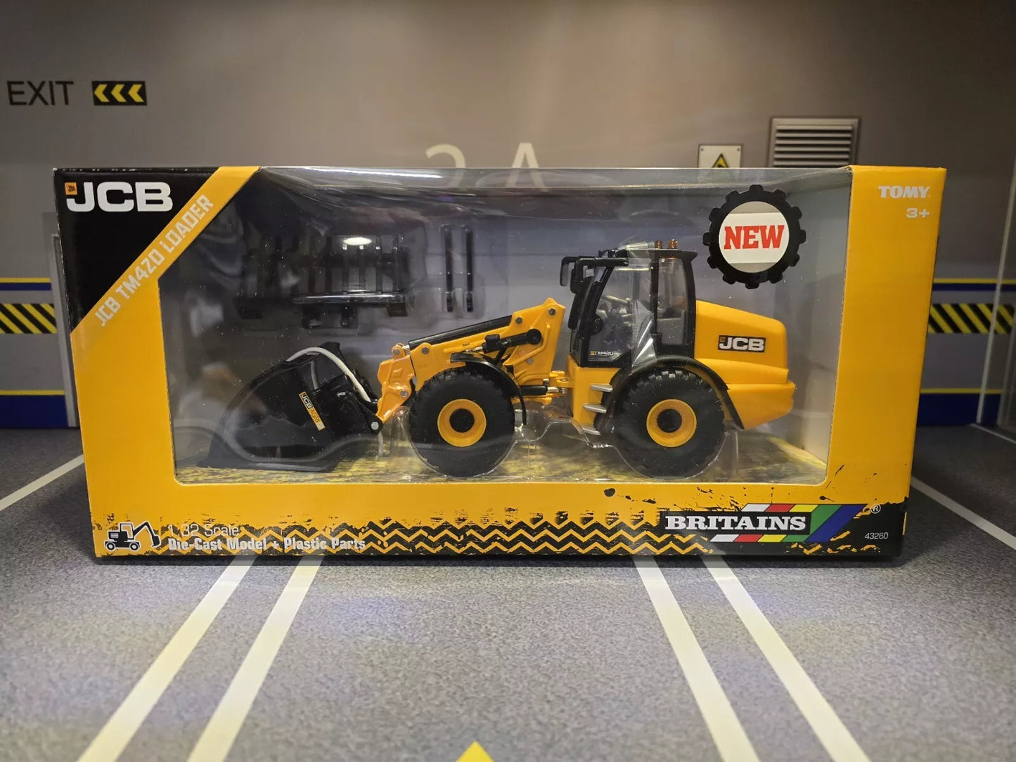 JCB TM420 Telescopic Loader 43260 Britains Farm 1:32