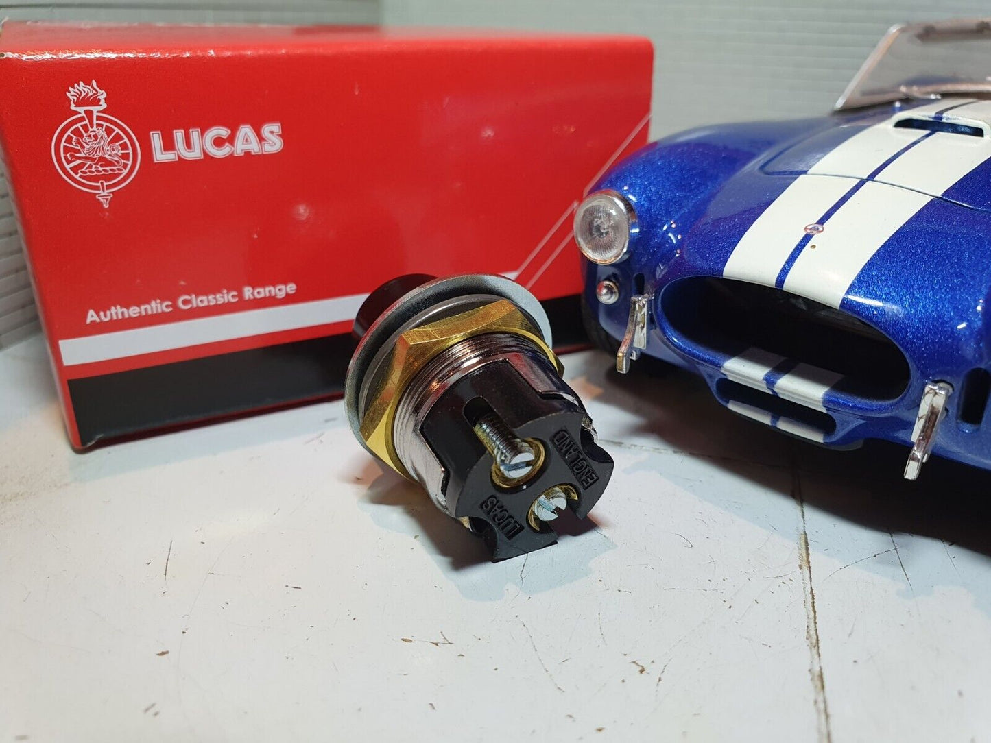 Lucas SPB105 31071 SS5 Screw Terminal Push Button Switch