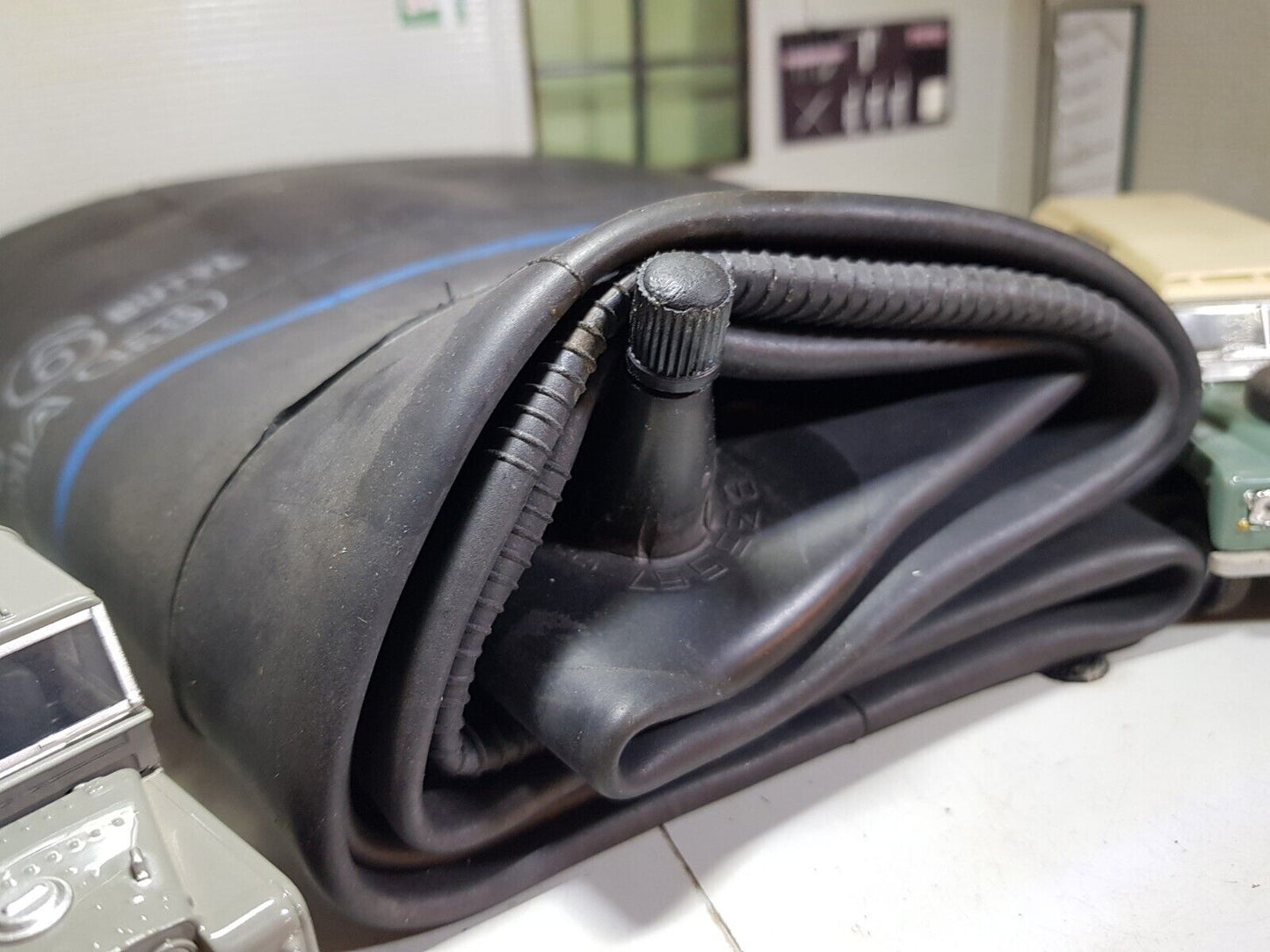 Land Rover Series Wheel Tyre Inner Tube 109 107 LWB 1 2 2a 3 7.50x16