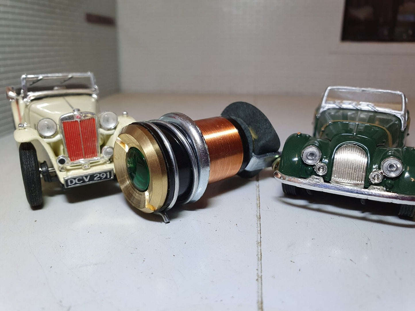 Lucas Reproduction Green Oil Pressure Warning Light 238019 (Choice of Bezel & Voltage)